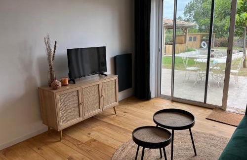 Saint-Michel-de-Fronsac Apartamento | Gîte de La Clie