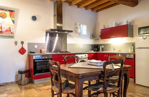 Arles Cabaña | Medalla Gîte de la Fenière mas