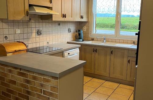 Fontenoy-le-Chateau Casa | Gîte de plain-pied avec terrasse, proche port et station thermale, idéal pour familles - FR-1-589-24