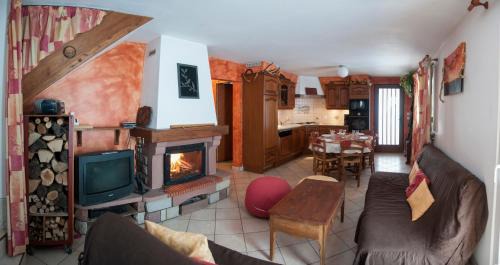 Le Clerjus Casa | Gîte Des Prés Berthe