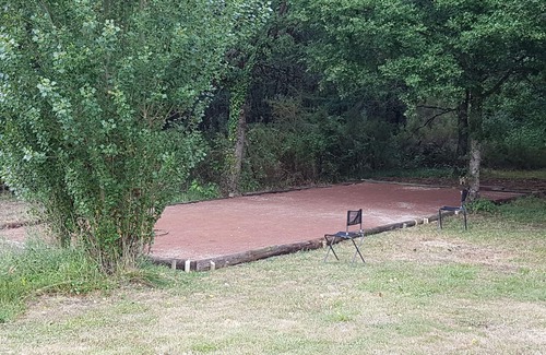 Luze Casa | Gîte Domaine de Villevert Piscine,,,,, Sauna spa Pétanque Volley