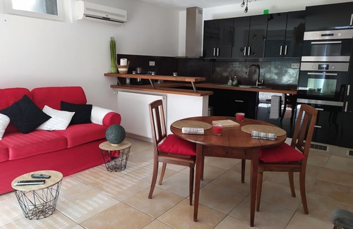Bussiere-Dunoise Cabina | Gîte, dormitory: house 100m2
