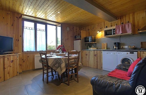 Chazey-sur-Ain Casa | Gîte du Colza - Chazey-sur-ain