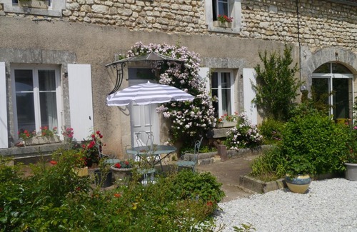 Chazelles Casa | gîte du luquet