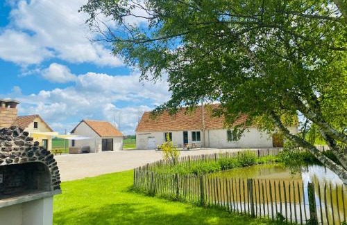 Nouans Casa | Gîte du Petit tenu 17 couchages -jacuzzi -2h Paris et 6 min gare Vivoin