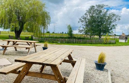 Nouans Casa | Gîte du Petit tenu 17 couchages -jacuzzi -2h Paris et 6 min gare Vivoin