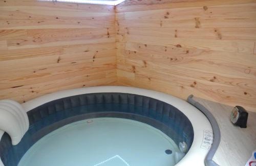 Buisson Apartamento | GÎTE du SERRE de BOUDRE CLIMATISÉ, SPA PERMANENT