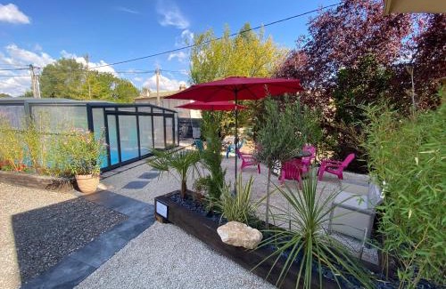 Toucy Apartamento | Gîte du Silo Loft atypique ,Tournesol , spa&piscine couverte