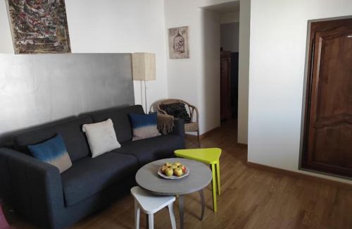 Entraigues-sur-la-Sorgue Apartamento | Gîte en Provence