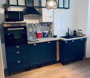 Bourg-Saint-Andeol Apartamento | Gîte en RDC 72m2 - 2 chbres - Box Vélos - Parking