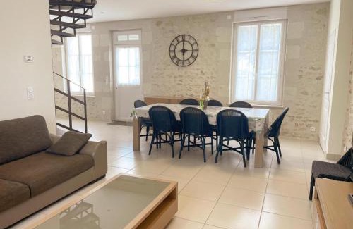 Thesee Casa | Gîte en Val de Loire: confort, jardin, parking et WiFi inclus - FR-1-491-452