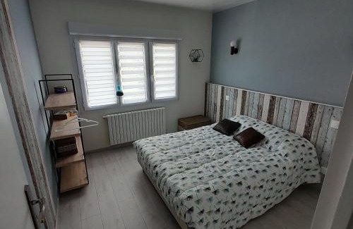 Vilosnes-Haraumont Casa | Gîte familial au bord de la Meuse, proche Verdun, activités nature, confort tout inclus - FR-1-585-83