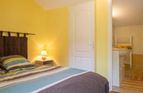 Vertou Casa | Gîte familial en forêt avec jardin clos, à 15 km de Nantes, équipements complets pour un séjour idéal - FR-1-306-807