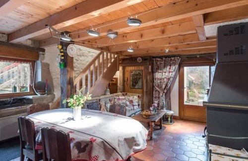 Fresse Casa | Gîte familial jusqu'à 8 pers., charme ancien & modernité - FR-1-583-407