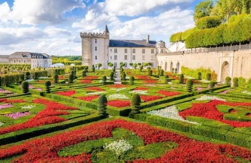 Villiers-au-Bouin Casa | Gîte familiale au cœur du village