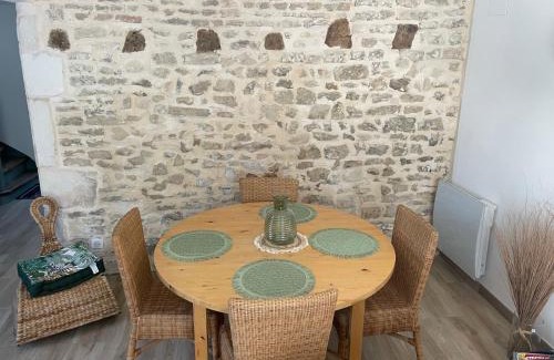 Vigneulles-les-Hattonchatel Casa | Gîte des Vignes à Viéville-sous-les-Côtes Escapade nature et patrimoine Meuse