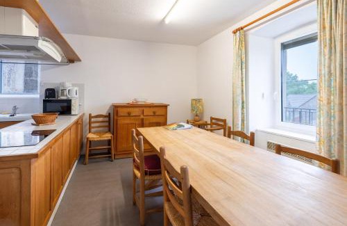 Saint-Paul-le-Froid Casa | Gîte Gîte de l'Ancien Presbytère 6/8 personnes