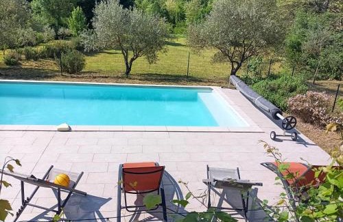 Saint-Julien-de-Cassagnas Apartamento | Gîte Gard 4-5 personnes Piscine et rivière