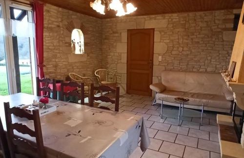 Fontenoy-le-Chateau Casa | Gîte idéal pour cure thermale, proche port de plaisance, terrasse et grand terrain. - FR-1-589-69