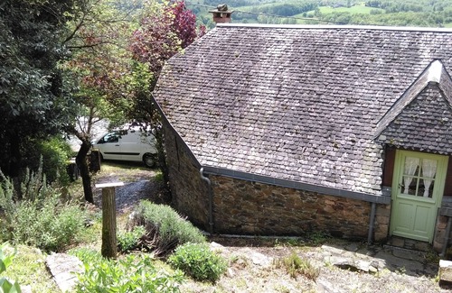 Rosiers (chasteaux) Casa | Gîte in a green setting