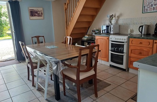 Taillebois Casa | Gîte in Suisse Normande, sleeps 7, peaceful setting, 5 mins from La Roche d'Oëtre
