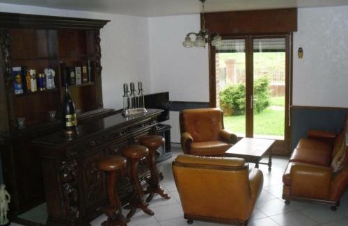 Senlis Casa | Gîte indépendant avec jardin clos, terrasse et wifi, au centre de Senlis, animaux acceptés - FR-1-376-52