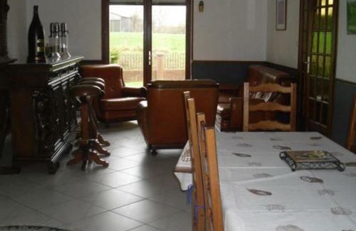 Senlis Casa | Gîte indépendant avec jardin clos, terrasse et wifi, au centre de Senlis, animaux acceptés - FR-1-376-52