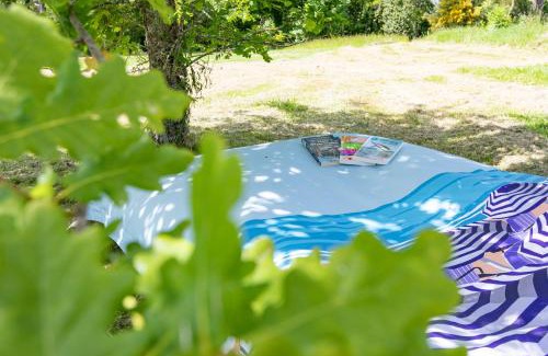 Beynat Apartamento | Gîte Jean Montet, piscine chauffée partagée, Wifi, salle de jeux, animaux de la ferme