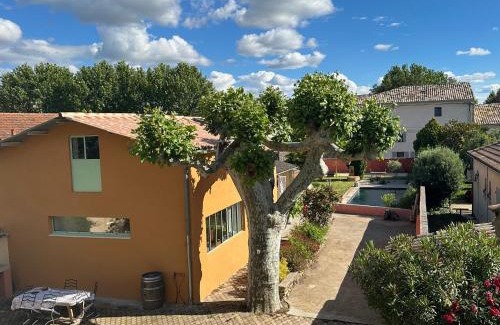 Sainte-Cecile-les-Vignes Casa | Gîte l'atelier de Phil et Delfe