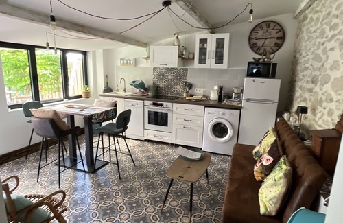 Le Castellet Cama Y Desayuno | Gîte L'Atelier ***