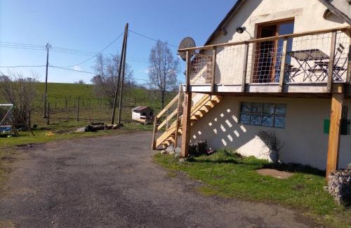Besse-et-Saint-Anastaise Casa | Gîte l'estive du Clozel