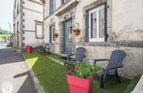 Egliseneuve-d'Entraigues Casa | Gîte le Sancy 1851 - Egliseneuve-d'entraigues