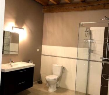 Couzon Casa | Gîte la bergerie, piscine chauffée,