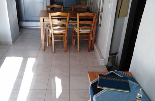 Mas-d'Orcieres Casa | Gîte la cour fleurie