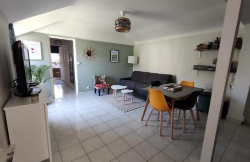 Chinon Apartamento | Gîte La p'tite terrasse Chinon centre Parking gratuit
