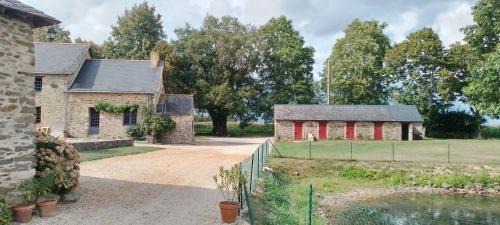 Gennes-sur-Glaize Cama Y Desayuno | Gîte la Petite Gilardière
