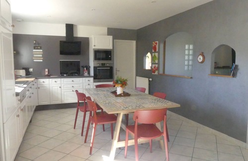 Brigne Casa | Gîte La pointe de diamant, Doué en Anjou. Pets welcome!