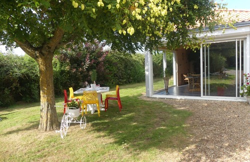 Brigne Casa | Gîte La pointe de diamant, Doué en Anjou. Pets welcome!