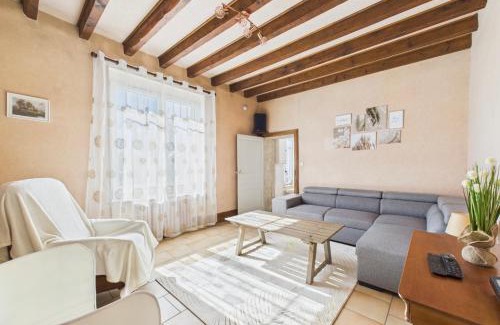 Neris-les-Bains Casa | Gîte lamadelon