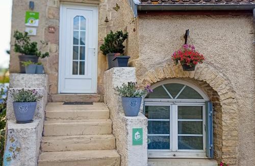 Fleurey-sur-Ouche Casa | Gîte Le 16, Sous Les Trémières