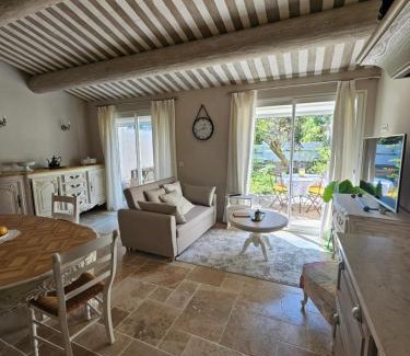 Chateauneuf-les-Martigues Casa | Gîte le Félibre