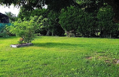 Lays-sur-le-Doubs Casa | Gîte le Jardin Caché. Maison Indépendante Avec Terrain de 1000m2 Clos