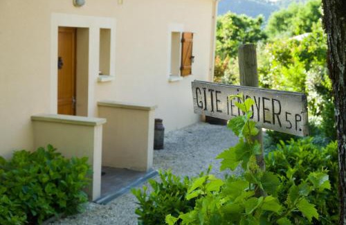 Saint-Julien-de-Lampon Casa | Gîte le Noyer - l'Ancien Vignoble