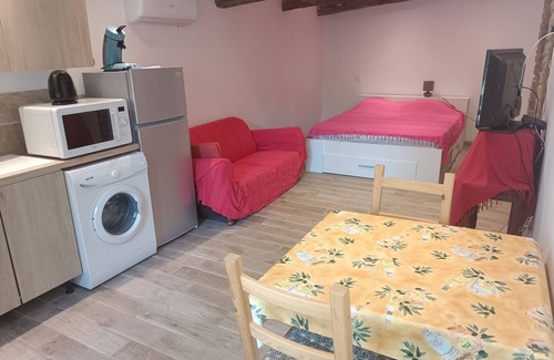 Crestet Otro | Gîte "Le Rosier" LE MAS DES Charrettes