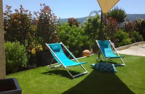 Cabrieres-d'Avignon Casa | Gîte Lisianthus