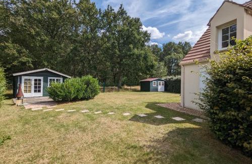 Donnery Casa | Gîte lumineux au calme avec jardin, golf, balades en forêt, barbecue et vélos à Donnery - FR-1-590-367