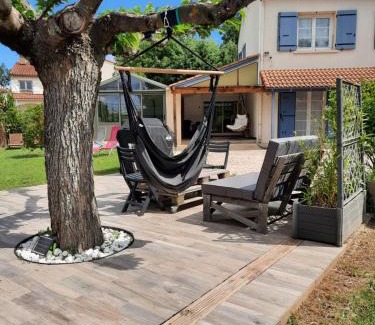 Saint-Julien-de-Cassagnas Apartamento | Gîte Ma Vie Là 3 étoiles, jacuzzi, animaux acceptés