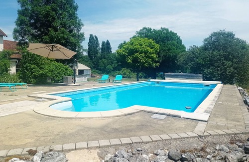 Singleyrac Cabaña | Gîte Périgord Pourpre with park and swimming pool