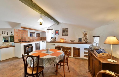 Lussan Apartamento | Gîte Pina - Gîte avec piscine partagée
