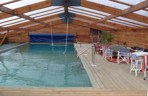 Lignieres Cama Y Desayuno | Gîte, piscine L'Ange Blanc 28 personnes